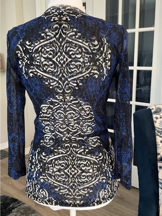 INC International Concepts Medallion Print Mesh V-Neck Top - Size Medium - Picture 8 of 11